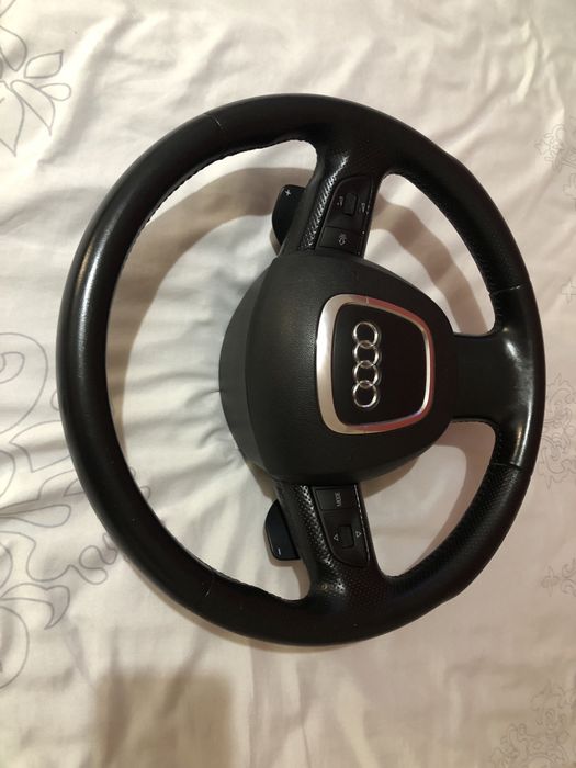 Volan complet cu comenzi si padele