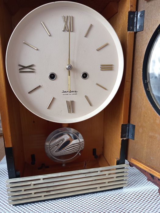 Ceas cu pendul Jantar