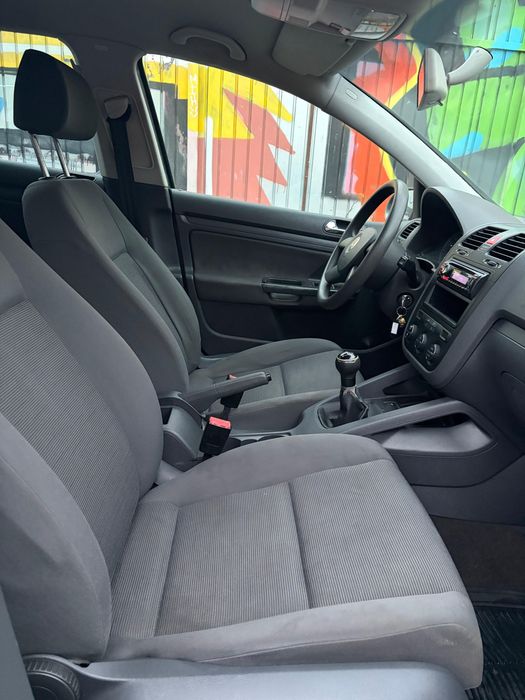 Golf 5 clima 1.6fsi 150.000km