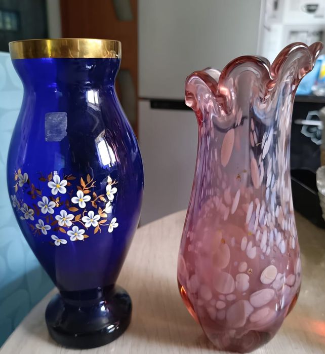 Вазы и графины ,хрусталь и стекло