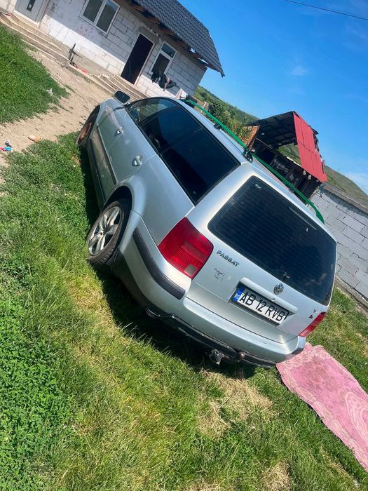 vand passat b5 masina este foarte buna