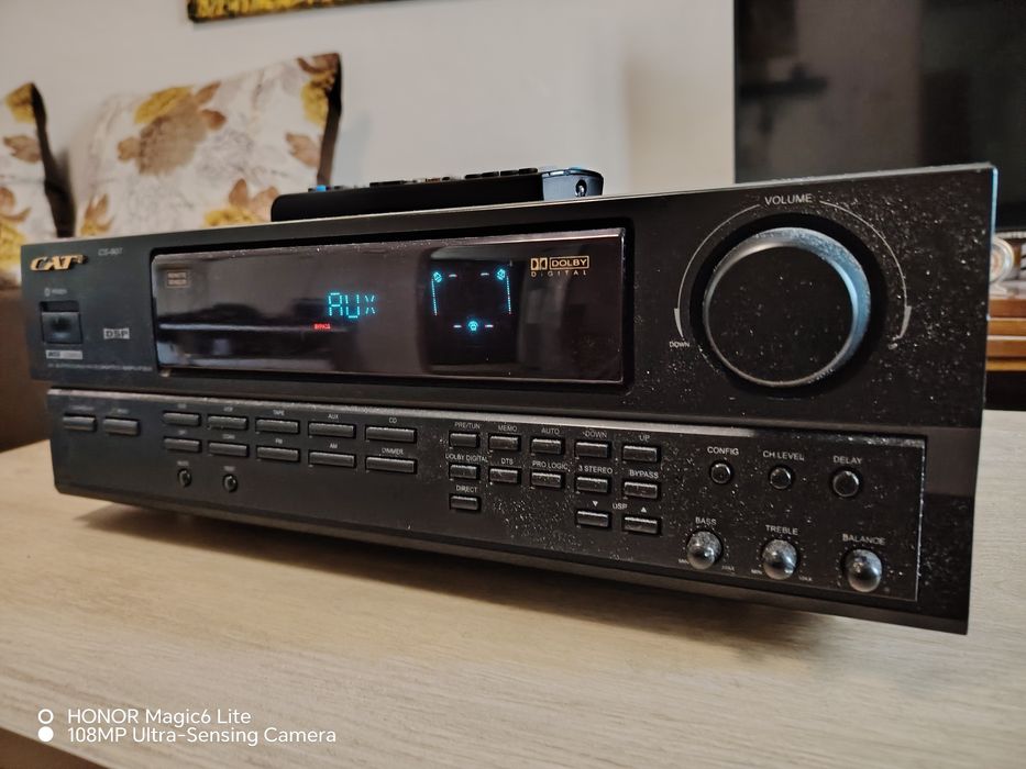 Amplituner CAT CS-907 cu telecomandă
