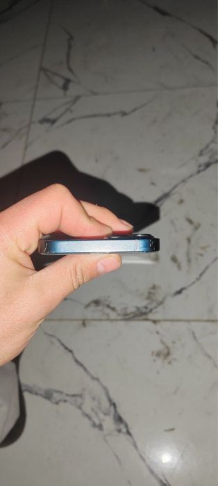 Iphone 13ozi karobka dakument