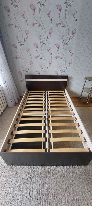 Продам кровать с матрасом 1,2×1,9 м