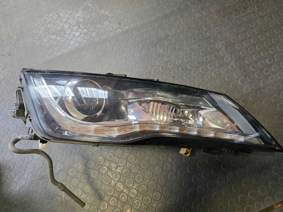 Десен фар за Audi A7 4G  - 4G9 941 006 A