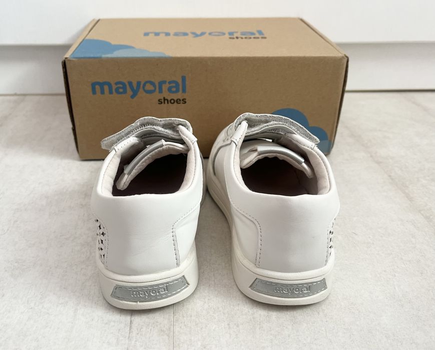 Бели кецове Mayoral, 27 номер