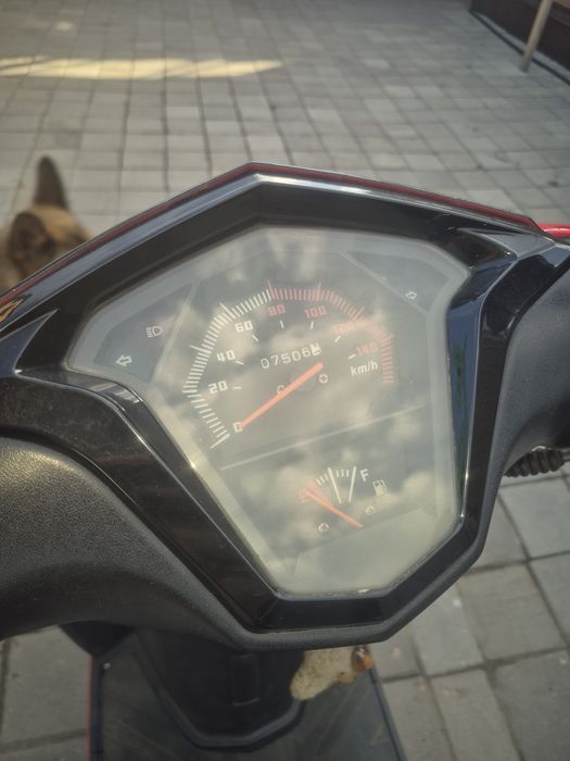 Продам скутер 125 кубов