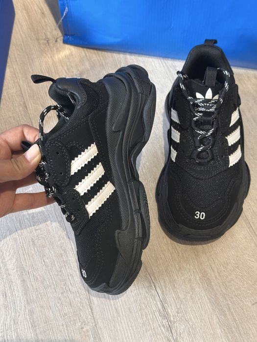 Кроссовки детские