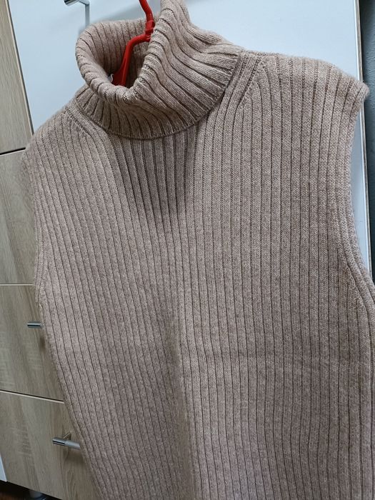 Pulover fără mâneci