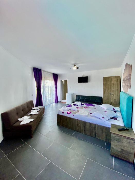 Cazare Costinesti cu Piscina Acceptam VOUCHERE