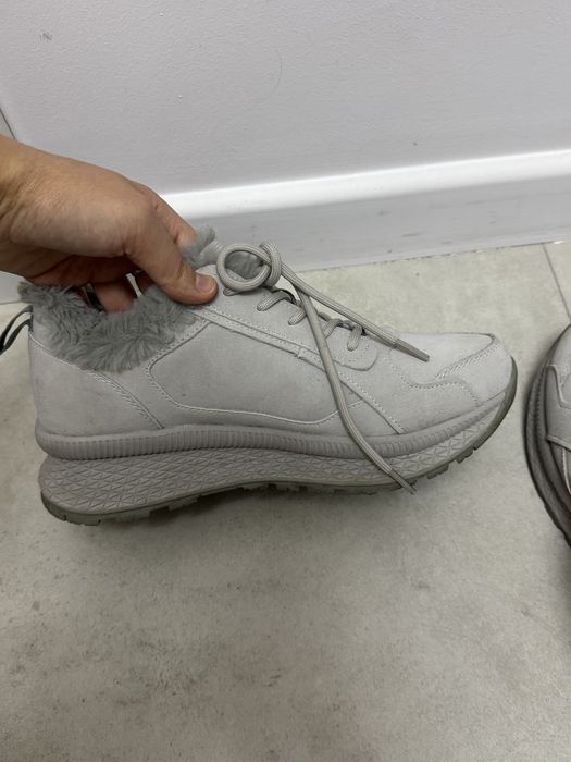 Обувь зима. Кроссовки