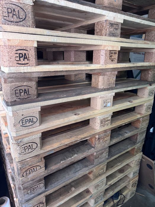 Продавам европалета