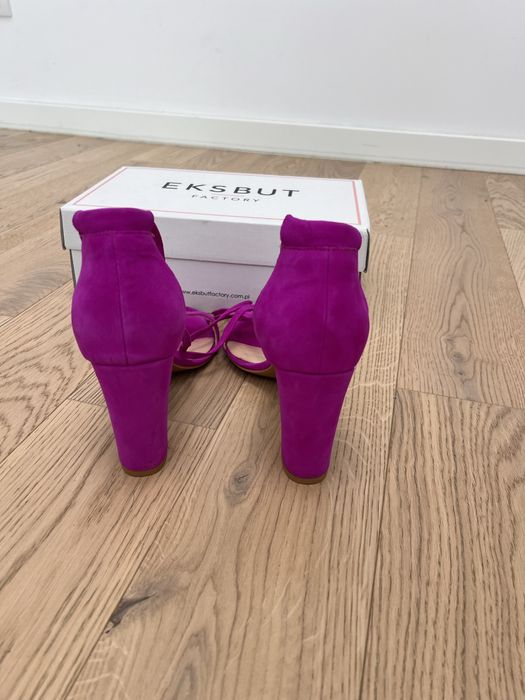 Sandale fucsia, piele intoarsa Eksbut