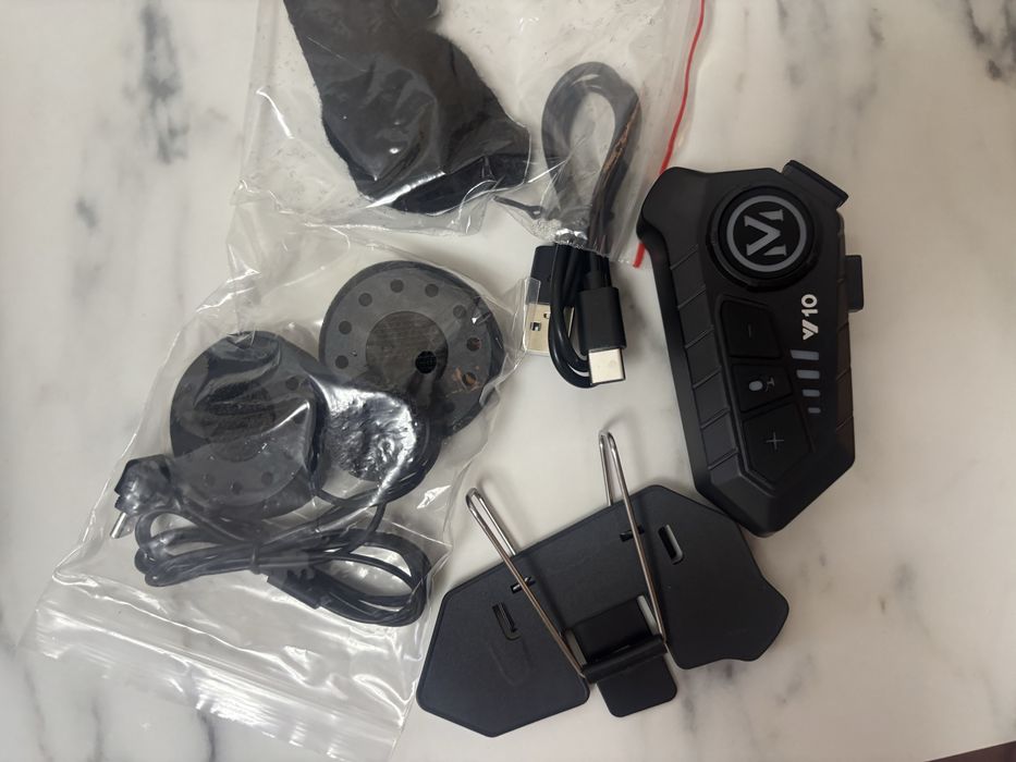Cască moto/intercom  Bluetooth V10 – Wireless, IPX6 Waterproof, Noise Reduction