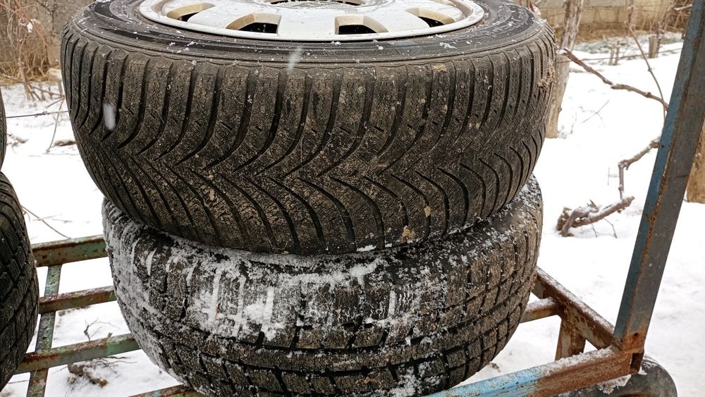 Vând jante,roți tabla cauciucuri m+și 205 55 R16,5x112 audi A4 b8