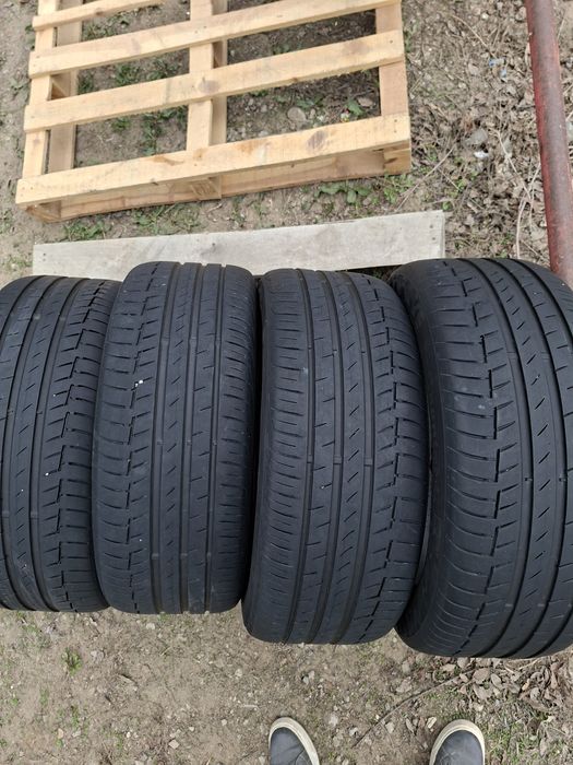 Продам шины 235/45/18 континенталь