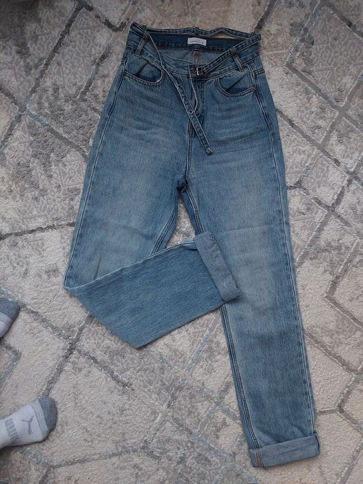 Продам джинсы женские