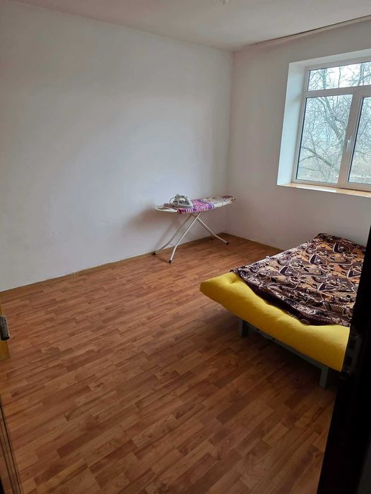 Vand Apartament 3 camere