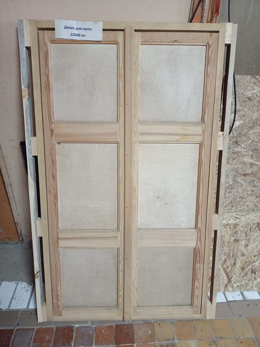 Входная дверь для юрты.