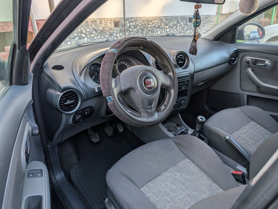 Vând Seat Ibiza 2009