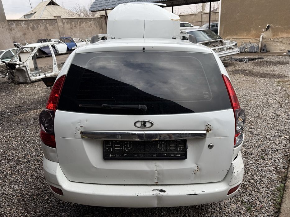 Разбор Приора Универсал год 2013 полу Люкс