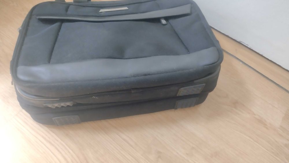 Geanta pentru laptop