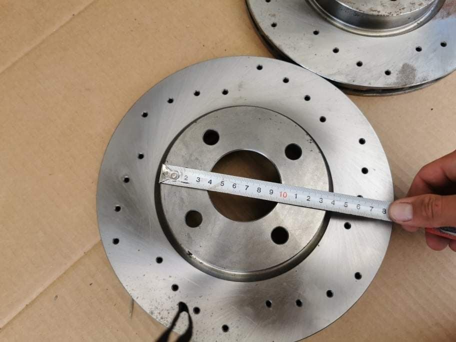 Discuri frane fata perforate ventilate Alfa Romeo Fiat Lancia