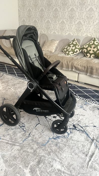 Продам детскую коляску