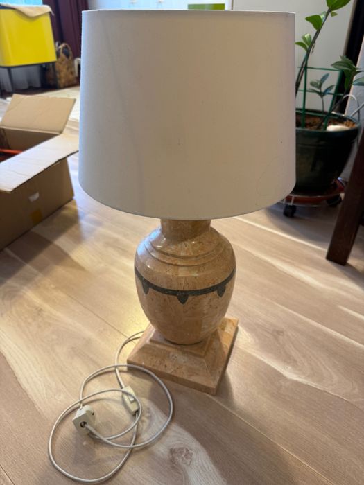 Голяма нощна лампа