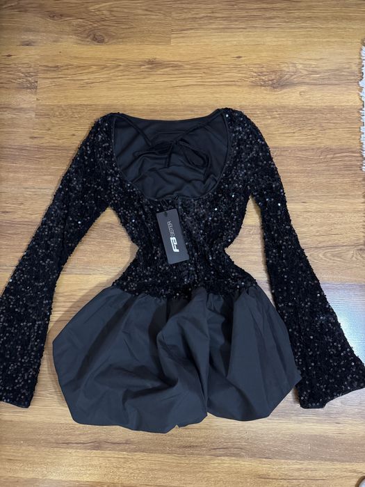 Рокля с пайети New Yorker