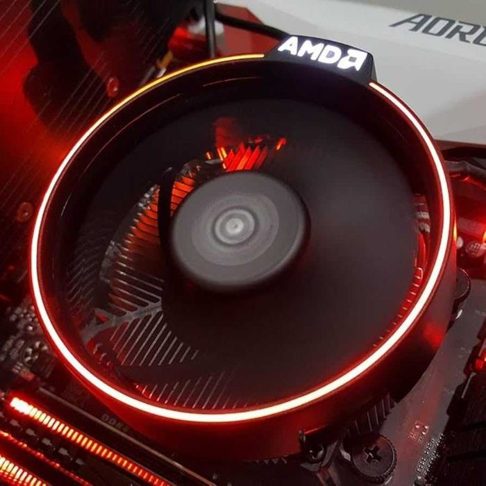 Охладител за процесор AMD Wraith SPIRE (+ ARGB кабел), AM5, AM4
