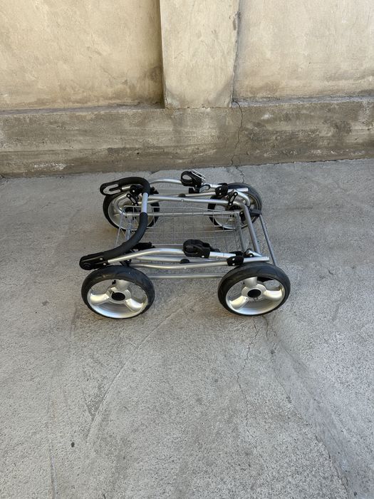 Продам детскую коляску 2в1