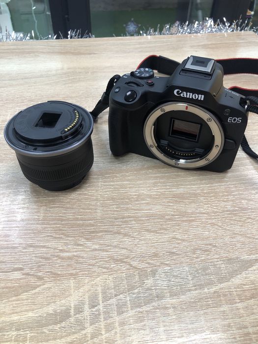Фотоаппарат Canon EOS R50 (A4)