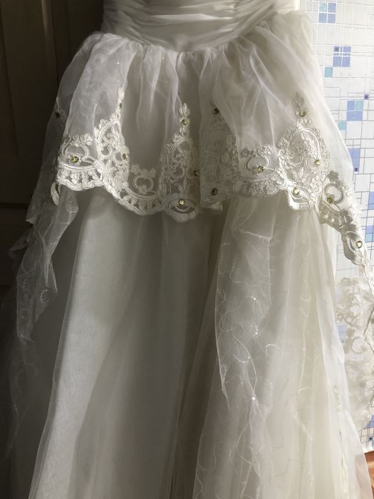 Свадебное платье