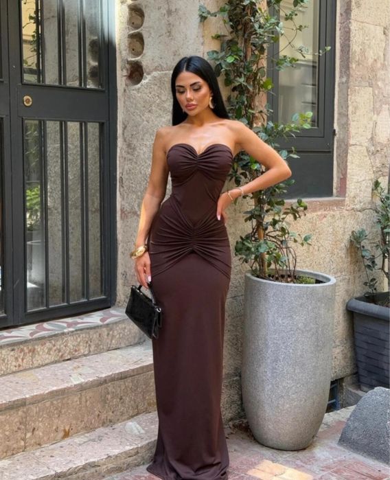 Дълга рокля по тялото