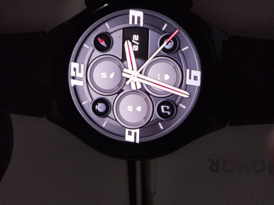 Смарт часы Honor