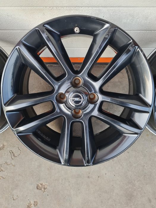Оригинални джанти за ОПЕЛ OPEL R17 4x100 ET44 7J