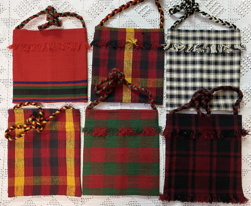 Торбички за народни носии