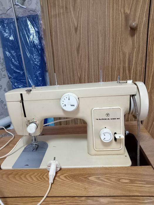 Tikuv mashinasi sotiladi, chayka-132m. Yangi.