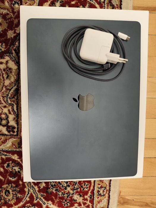 Macbook air M3 макбук