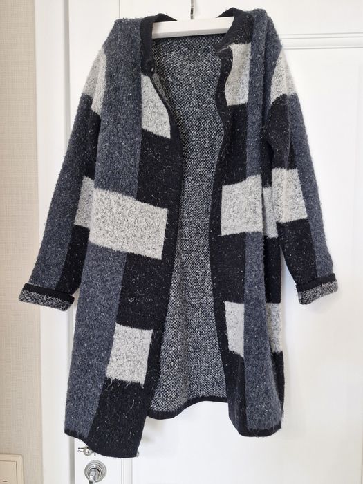 Кофта теплая. Размер 46.