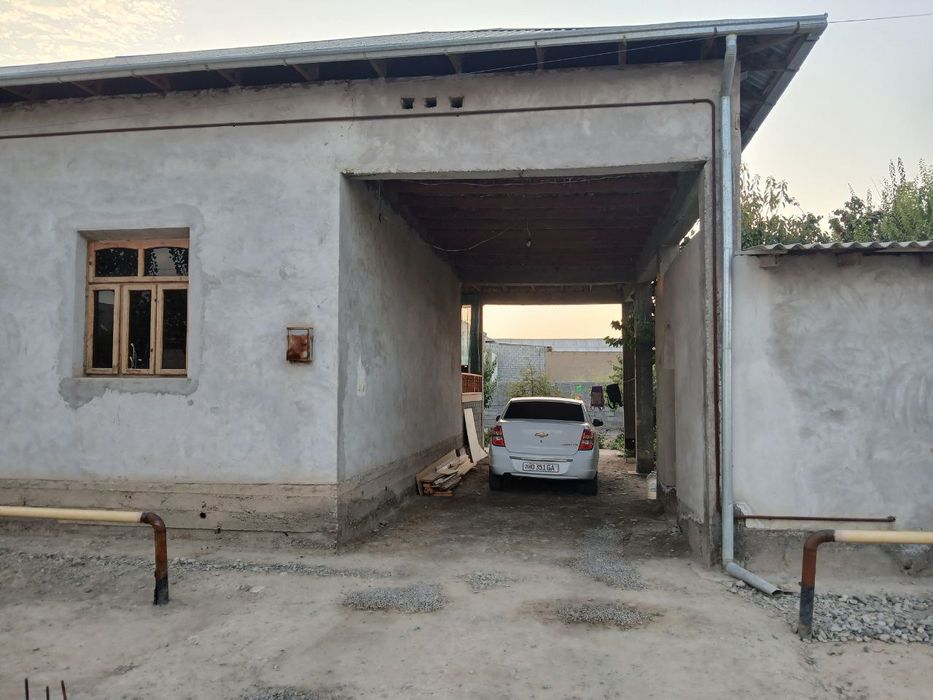 Ховли уй сотилади