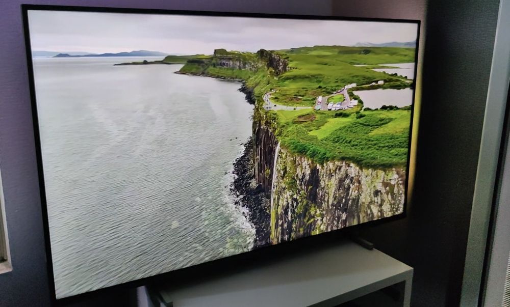 Телевизор Philips Ambilight 55 инча