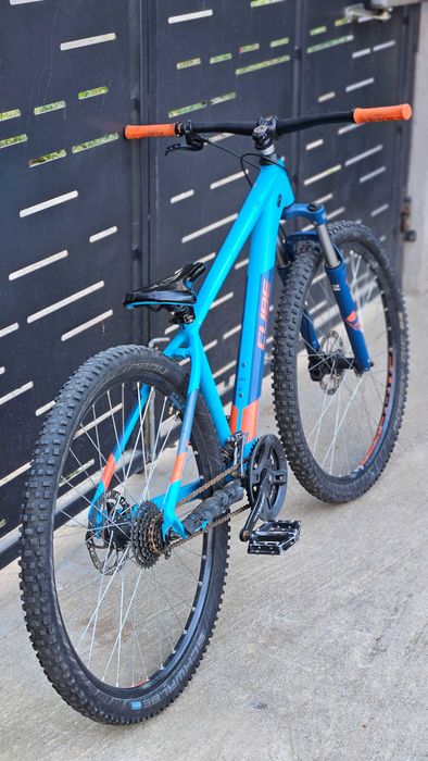 Cube Aim 2021 transformat în dirtjumper