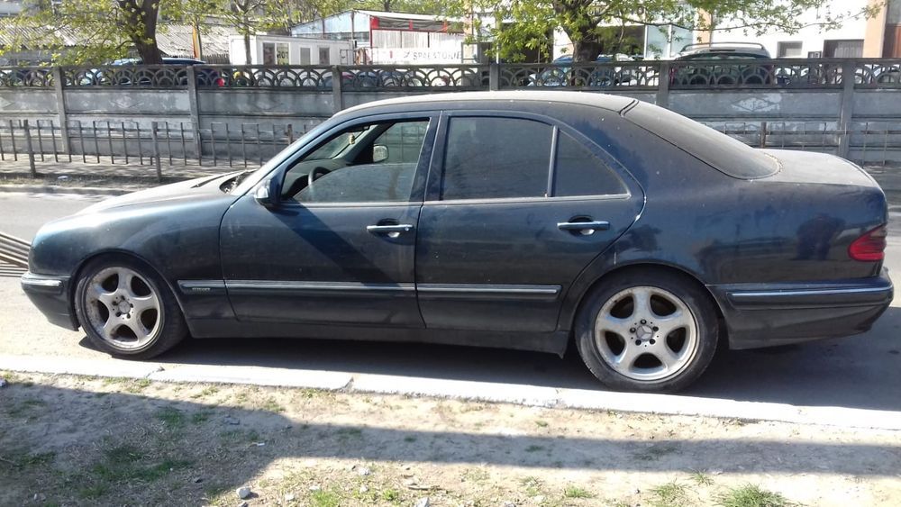 Dezmembrari Mercedes-Benz E-CLASS (W210) (1995-2003) E 320 CDI (210.0