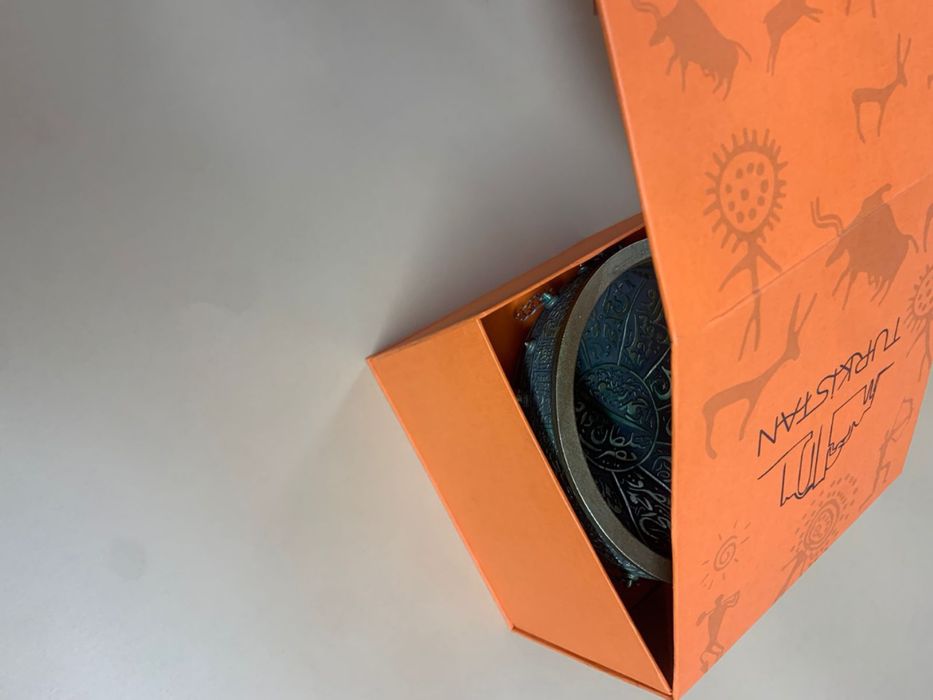 Коробки, упаковка, пакеты