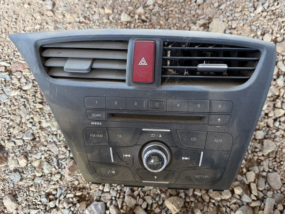Радио CD с централен панел Honda Civic 9 IX 39100-TV0-G011-M1