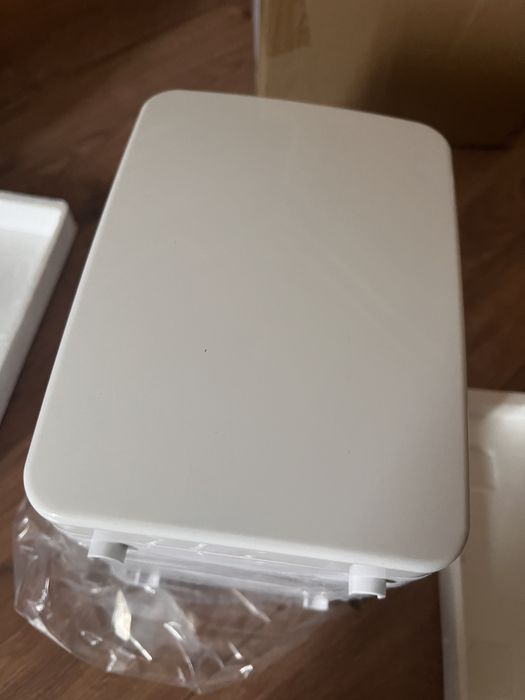 Мини хладилник за козметика 4L