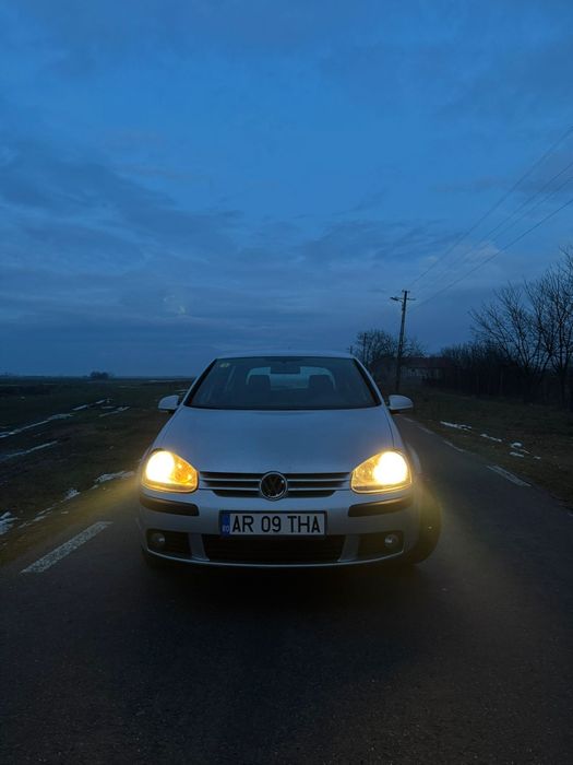 Vând golf 5, benzina MPI