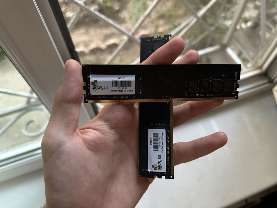 Оперативную память DDR4 16GB (2x8GB) 3200MHz MCPoint ОЗУ